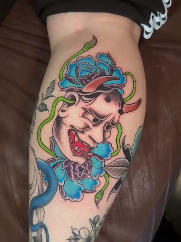 Instagram post from paulinha.tattoo_. This post is in position 2.