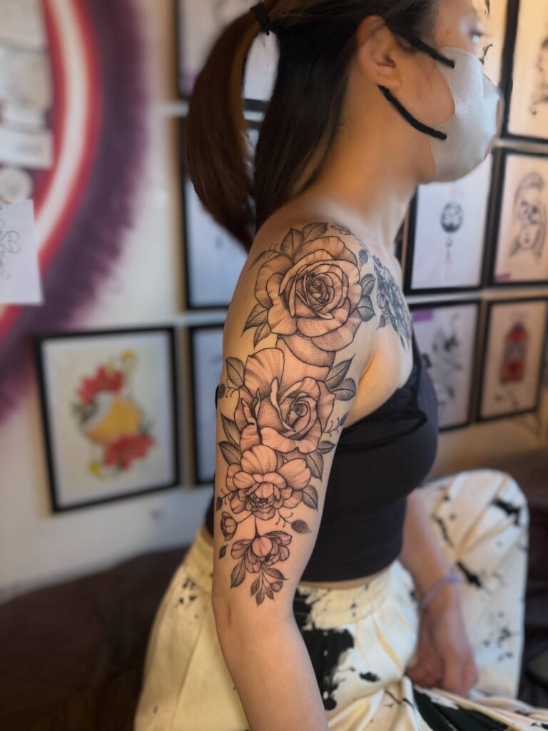 Instagram post from paulinha.tattoo_. This post is in position 1.