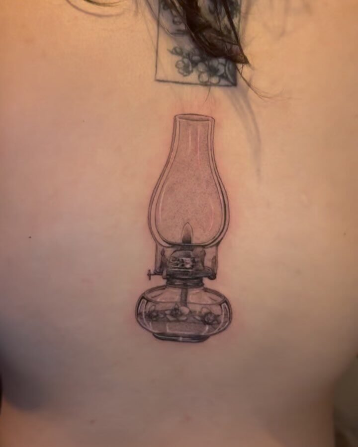 Instagram post from paulinha.tattoo_. This post is in position 3.