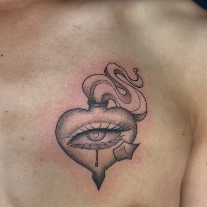 Instagram post from paulinha.tattoo_. This post is in position 3.
