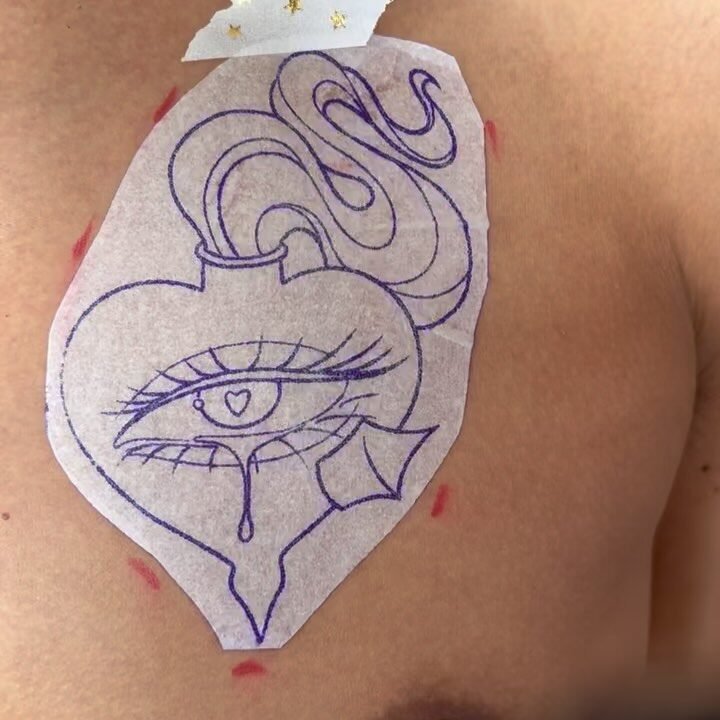 Instagram post from paulinha.tattoo_. This post is in position 1.