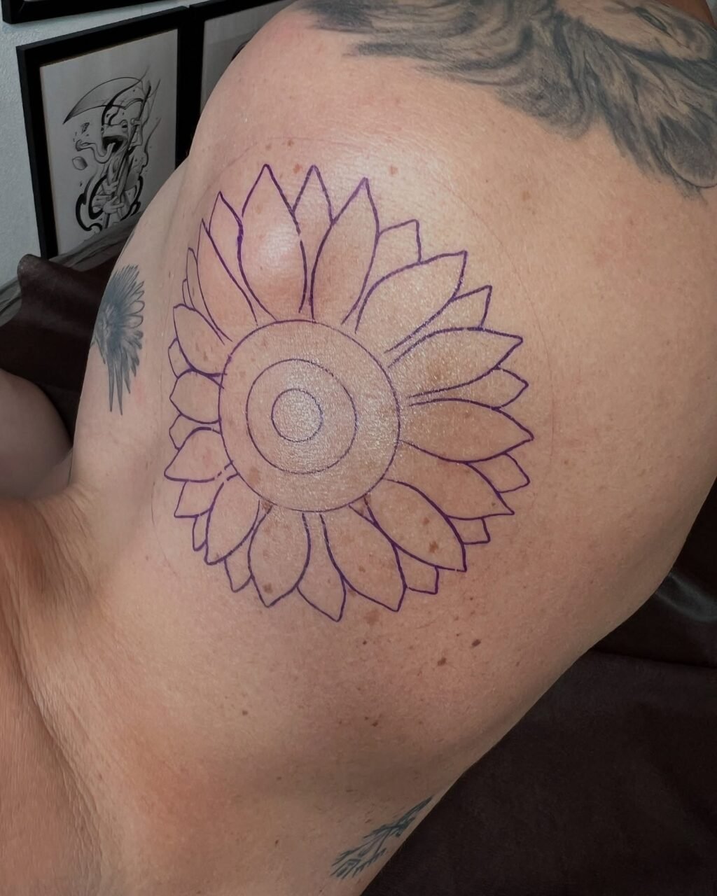 Instagram post from paulinha.tattoo_. This post is in position 1.