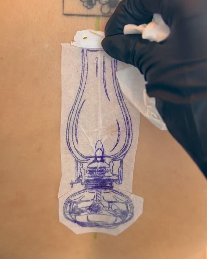 Instagram post from paulinha.tattoo_. This post is in position 1.