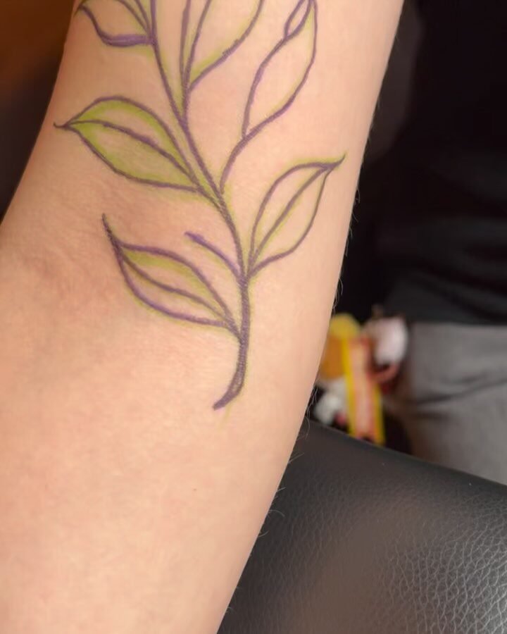 Instagram post from paulinha.tattoo_. This post is in position 1.