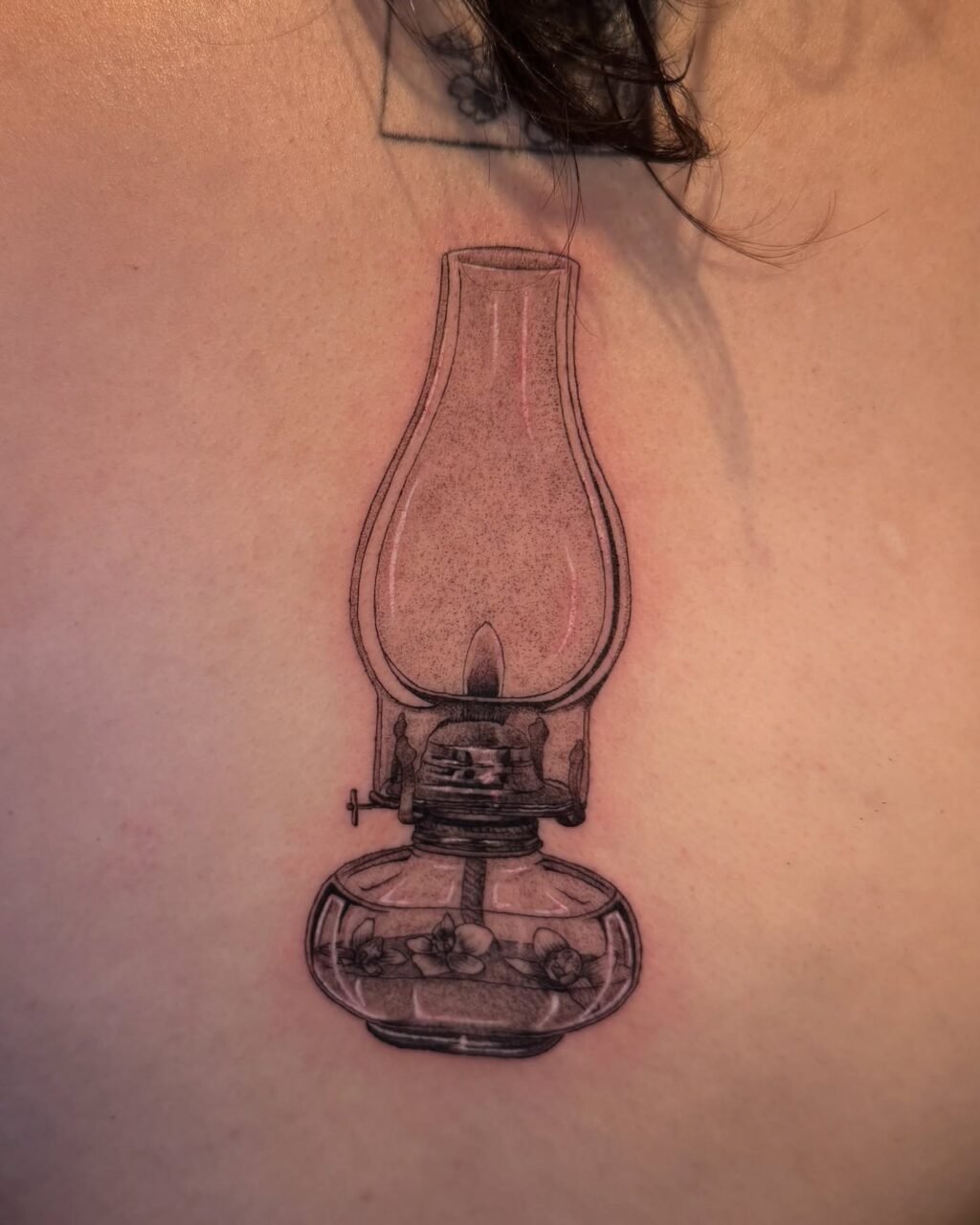 Instagram post from paulinha.tattoo_. This post is in position 4.