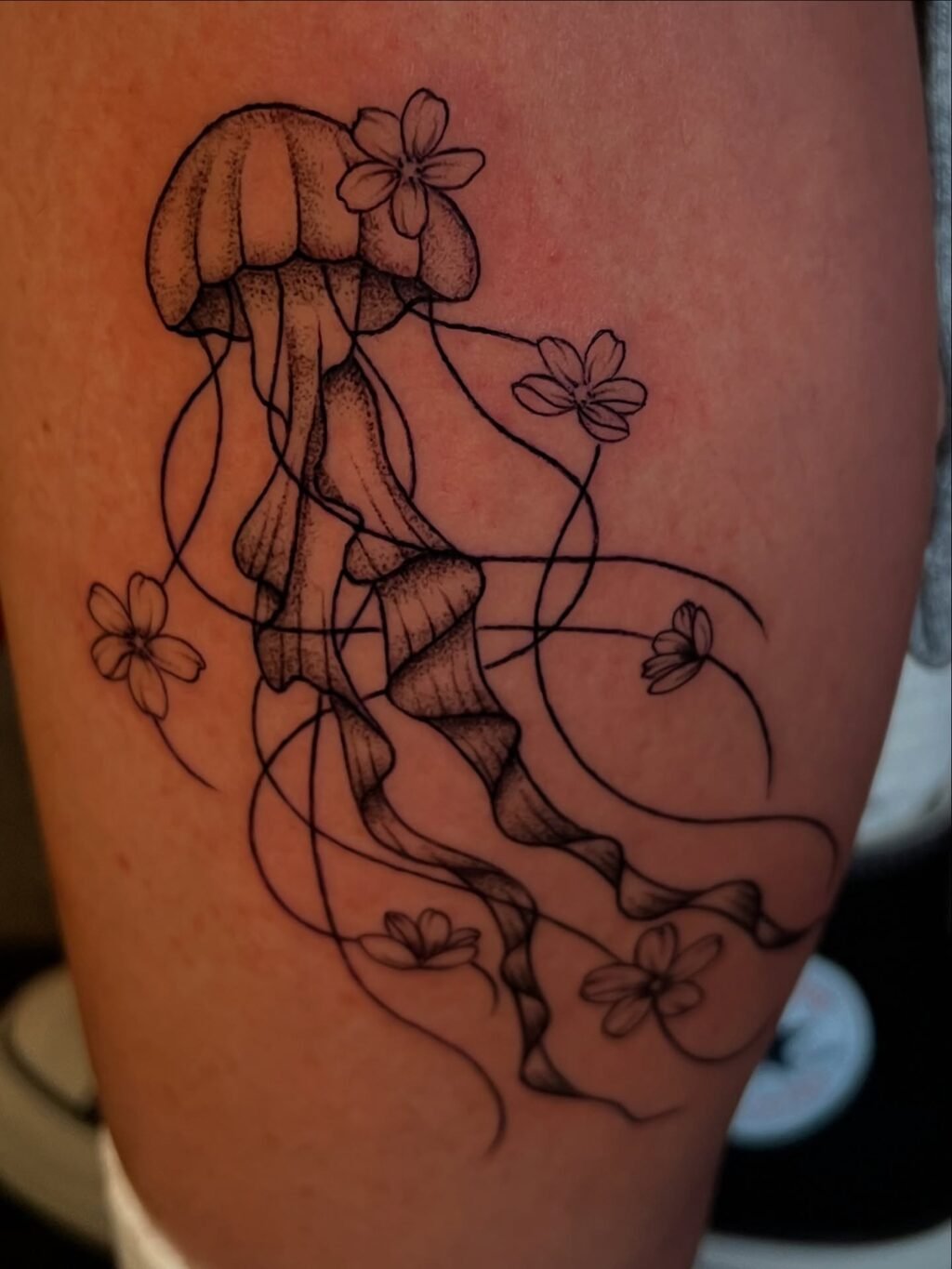 Instagram post from paulinha.tattoo_. This post is in position 4.