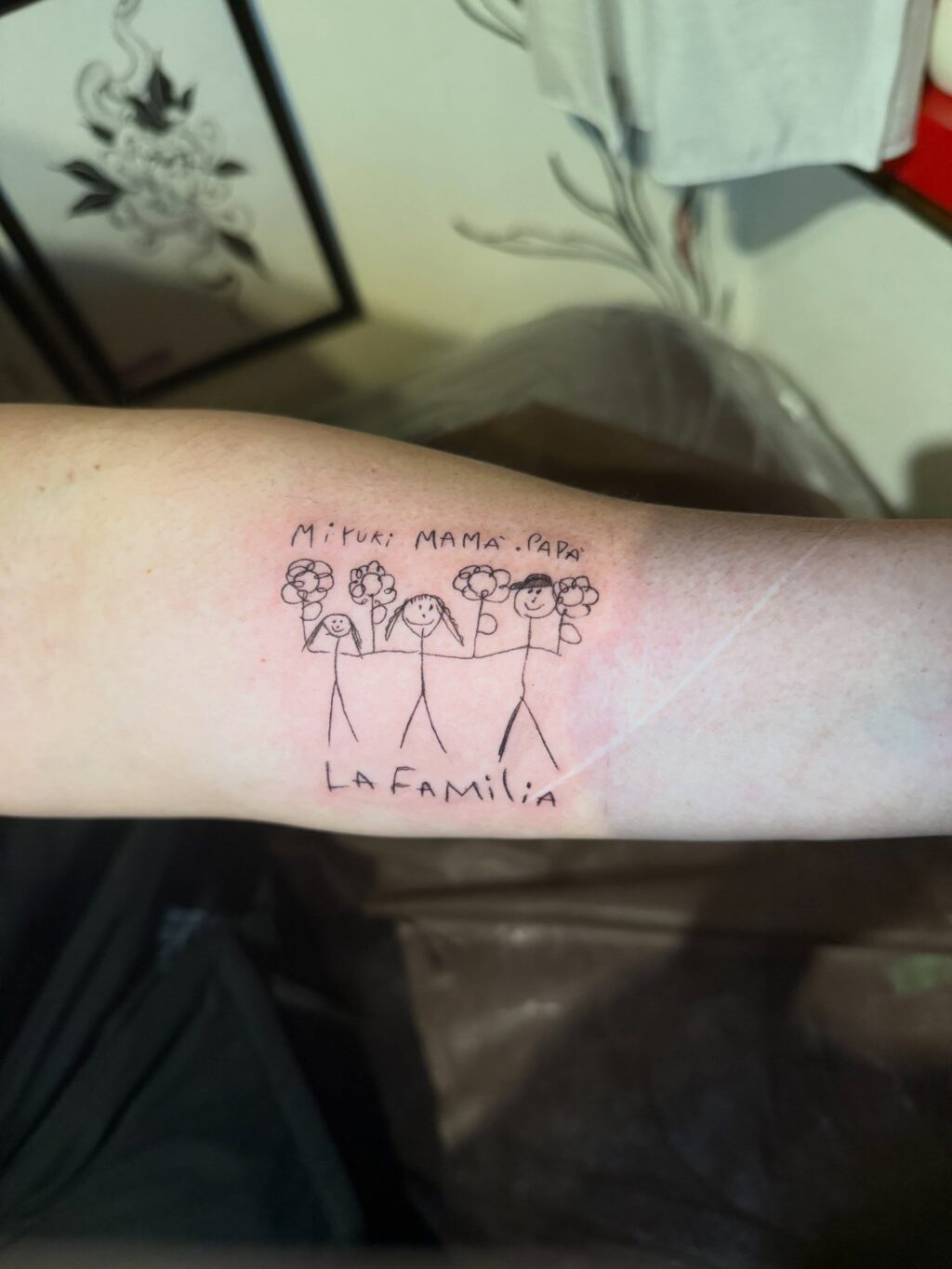 Instagram post from paulinha.tattoo_. This post is in position 1.