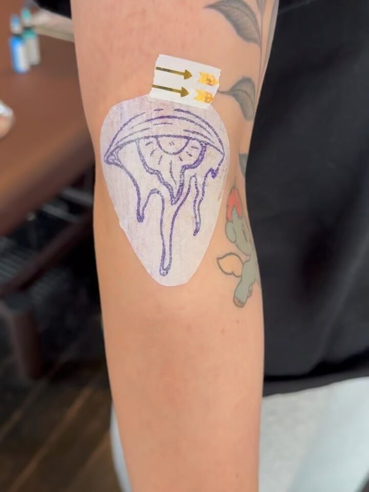 Instagram post from paulinha.tattoo_. This post is in position 1.
