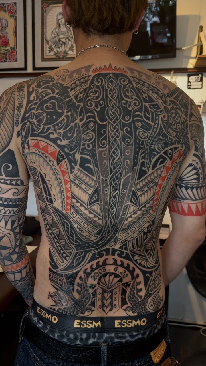 Instagram post from dandi.craniumtattoo. This post is in position 1.