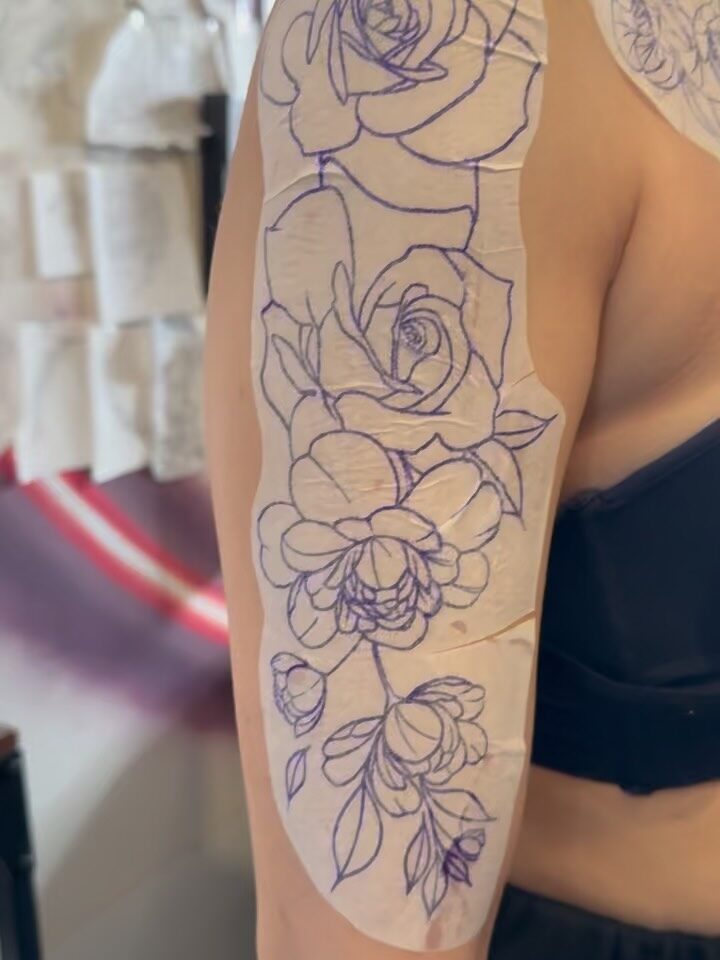 Instagram post from paulinha.tattoo_. This post is in position 3.