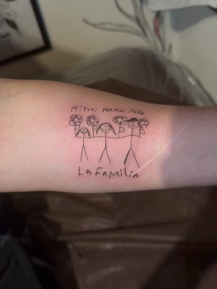 Instagram post from paulinha.tattoo_. This post is in position 2.