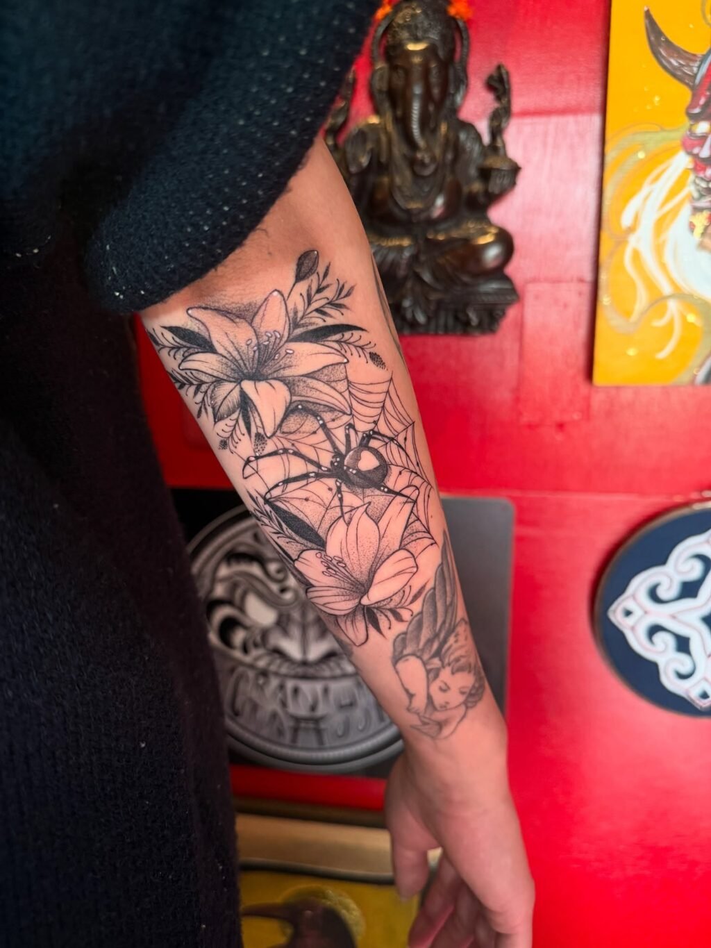 Instagram post from paulinha.tattoo_. This post is in position 0.