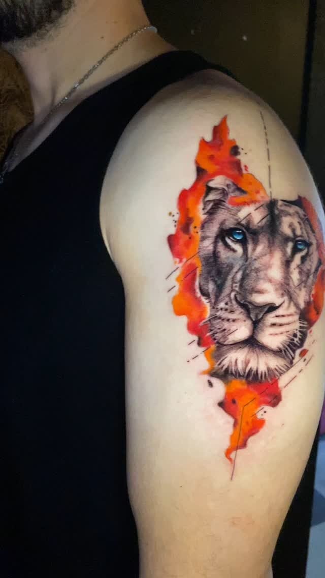 Instagram post from dandi.craniumtattoo. This post is in position 6.